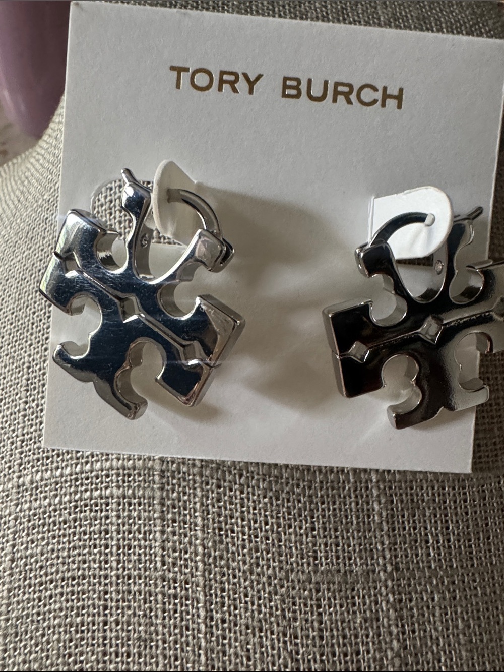 Tory Burch Silver Double-T Statement Earrings NEW $129 - Picture 2 of 2